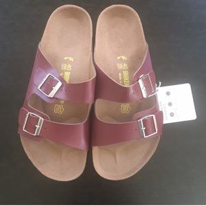 NEW Birkenstocks Arizona Softly Red